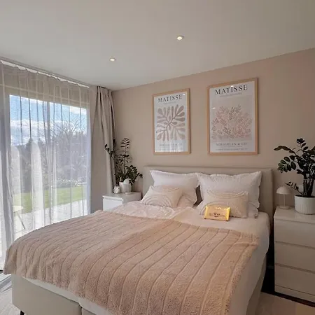 Modern Luxury *