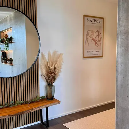 Modern Luxury *